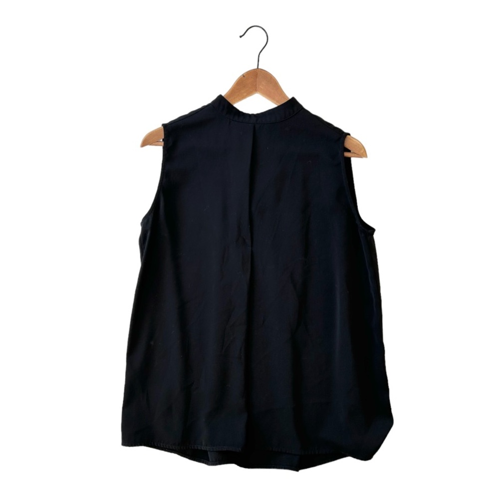 OAK + FORT Pleated Loose Fit Sleeveless Blouse